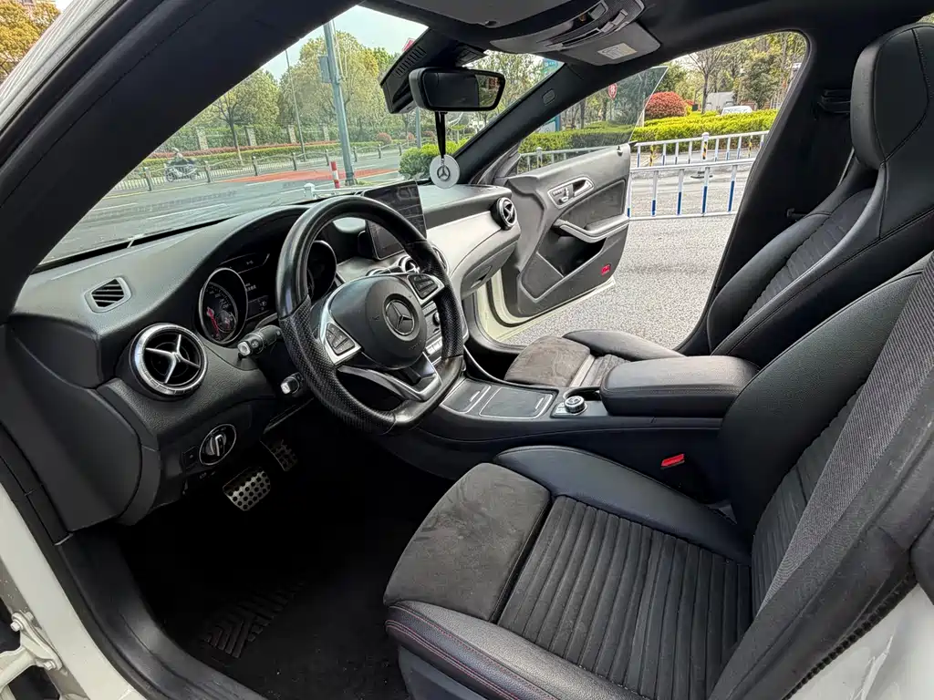 Mercedes-Benz CLA imported 2017 CLA 220 4MATIC купить на сайте DeffCars