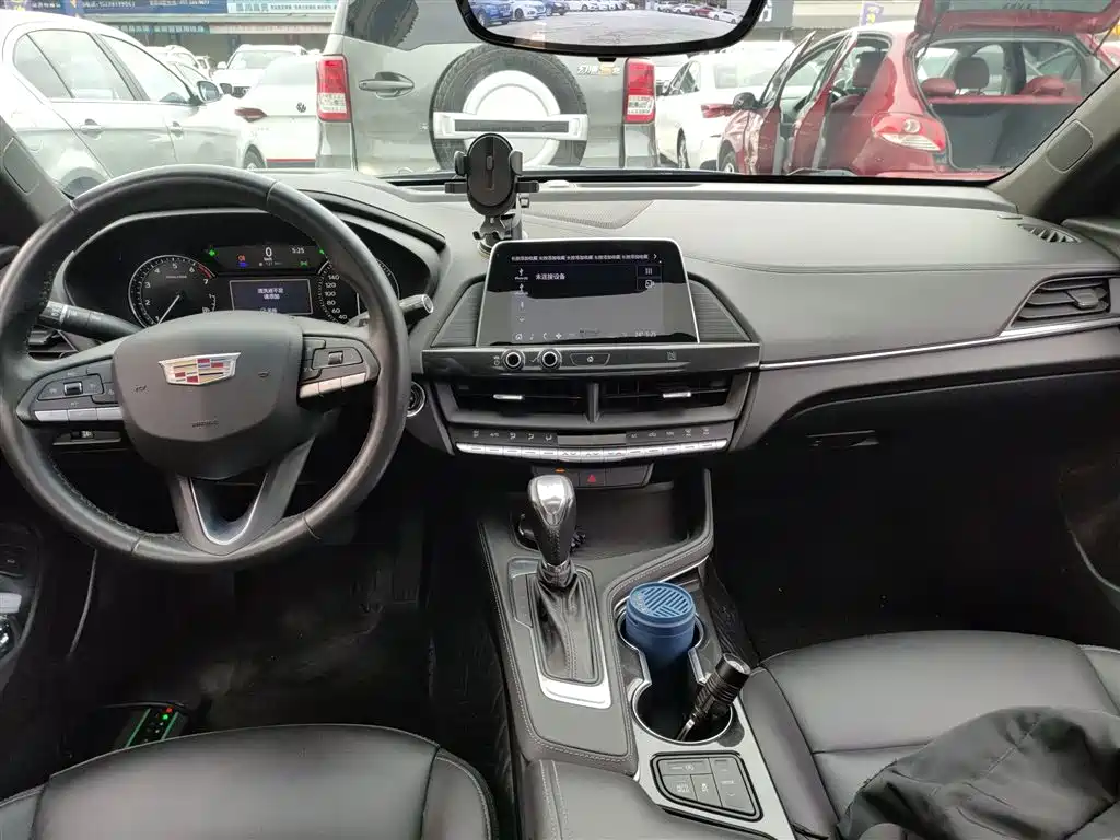 Cadillac CT4 2020 28T Fashion Model купить на сайте DeffCars