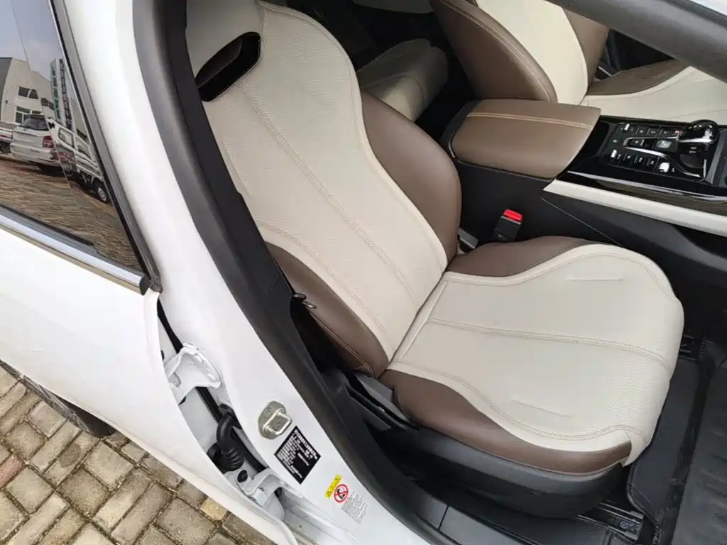 Qin PLUS 2024 Honor Edition DM-i 55KM Leading Model купить на сайте DeffCars