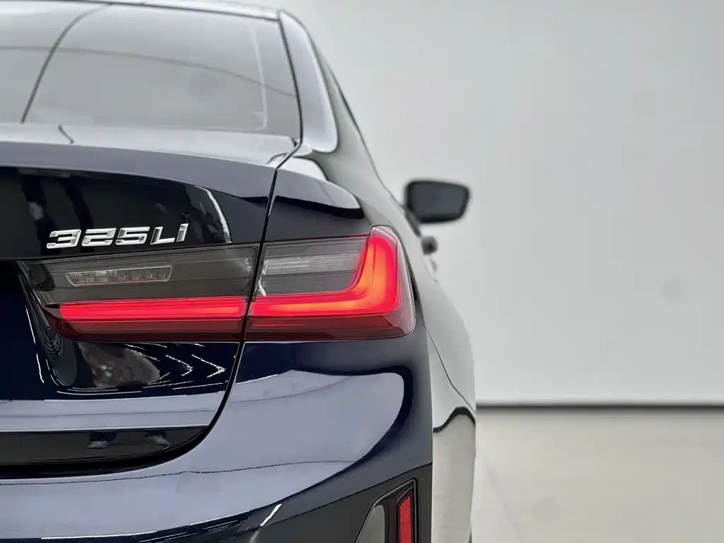 BMW 3 Series 2023 325Li M Sports Package купить на сайте DeffCars