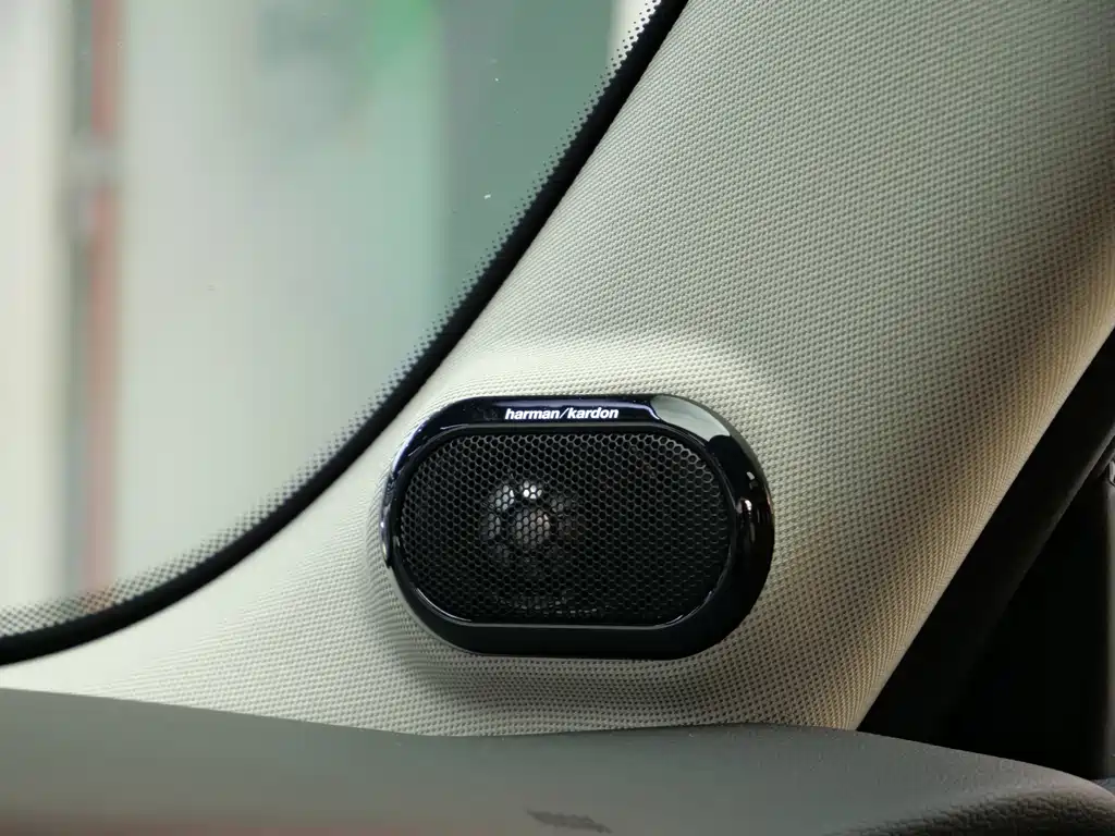 Mini 2022 2.0T Cooper S Classic Pie купить на сайте DeffCars