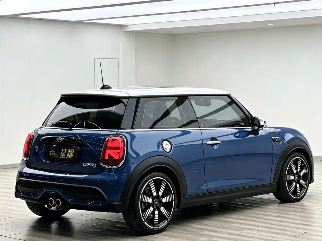 MINI 2022 2.0T COOPER S Artist купить на сайте DeffCars
