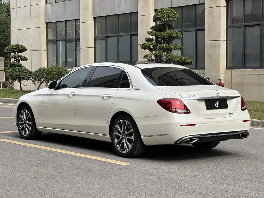 Mercedes-Benz E-Class 2019 E 260 L купить на сайте DeffCars