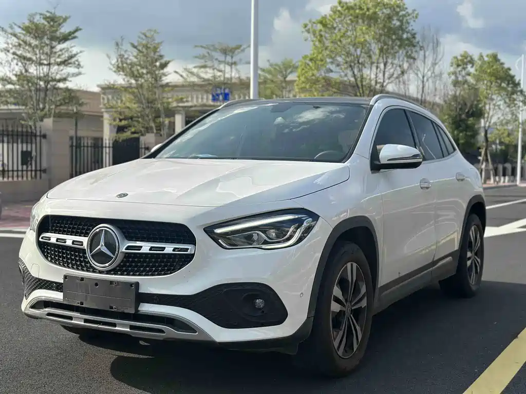 Mercedes-Benz GLA 2020 GLA 200 купить на сайте DeffCars