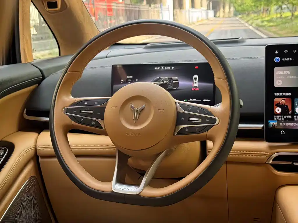 Lantu Dreamer 2025 PHEV four-wheel drive premium Qiankun version купить на сайте DeffCars