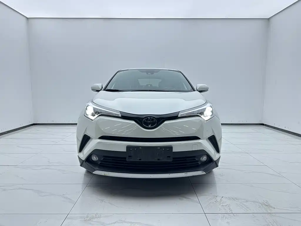 Yize IZOA 2018 2.0L Yichi Edition National VI купить на сайте DeffCars