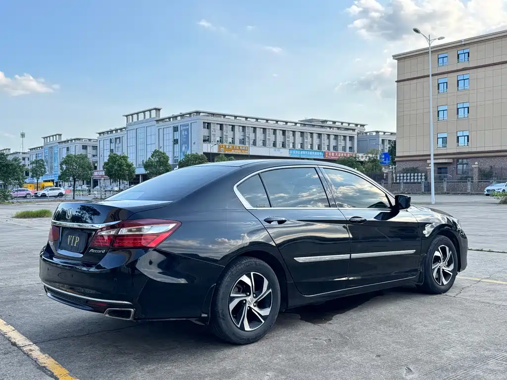 Accord 2016 2.0L Comfort Edition купить на сайте DeffCars