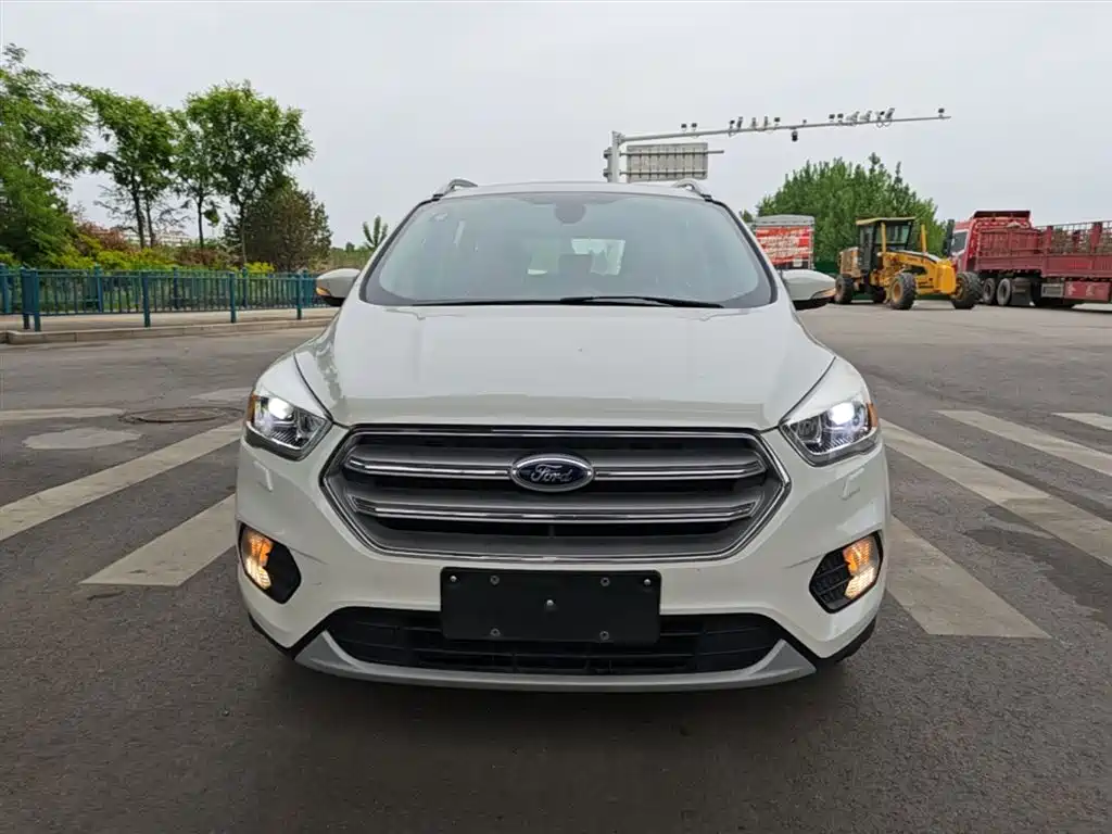 Escape 2018 facelift EcoBoost 180 two-wheel drive luxury wing купить на сайте DeffCars