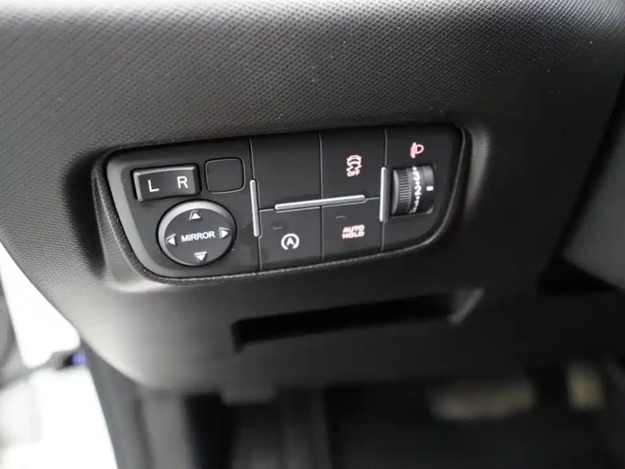 Changan Auchan X5 2022 Sports Edition 1.5T DCT Tornado Charge купить на сайте DeffCars