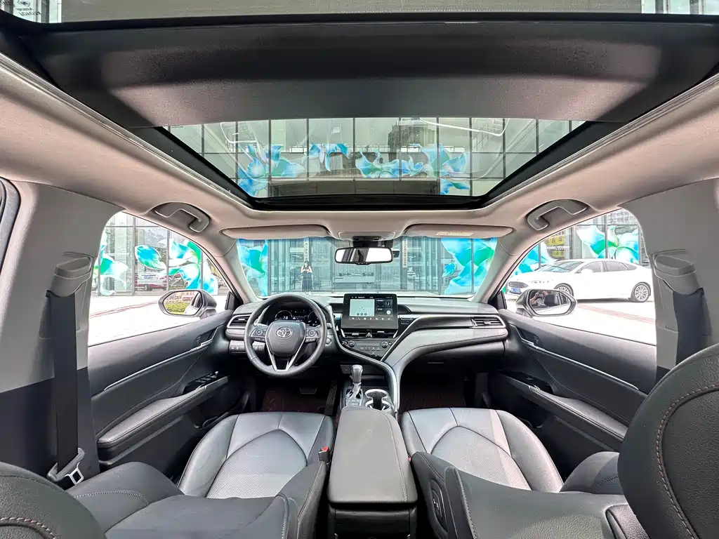 Camry 2021 2.5G Deluxe Edition купить на сайте DeffCars