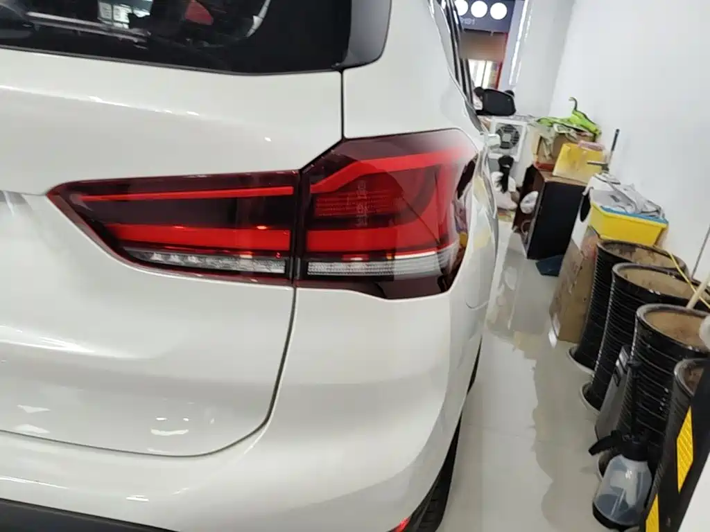BMW X1 2021 Modified sDrive25Li Leading купить на сайте DeffCars