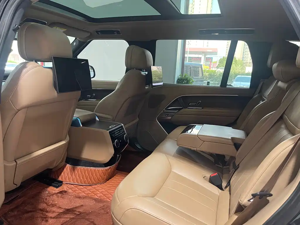 Range Rover 2023 3.0 L6 400PS Extended Edition купить на сайте DeffCars