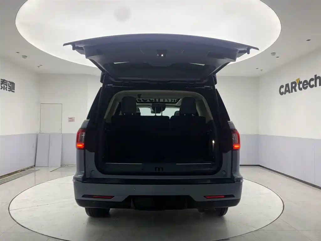Navigator 2020 3.5T President Series купить на сайте DeffCars