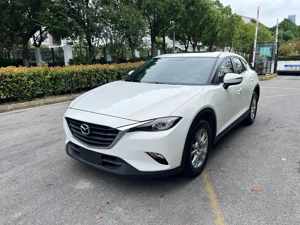 Mazda CX-4 2016 2.0L automatic two-wheel drive Blue Sky Vibrant Edition купить на сайте DeffCars