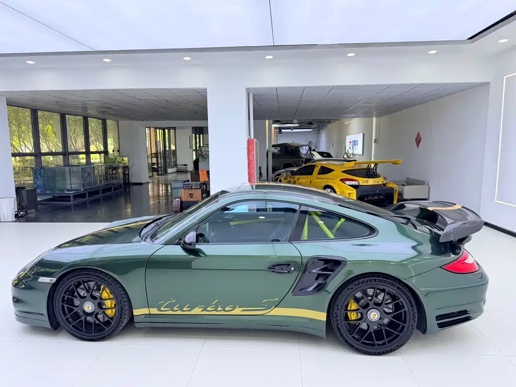 Porsche 911 2010 Turbo S 3.8T купить на сайте DeffCars