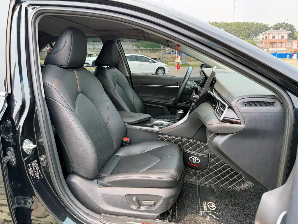Camry 2023 2.0G Deluxe Edition купить на сайте DeffCars