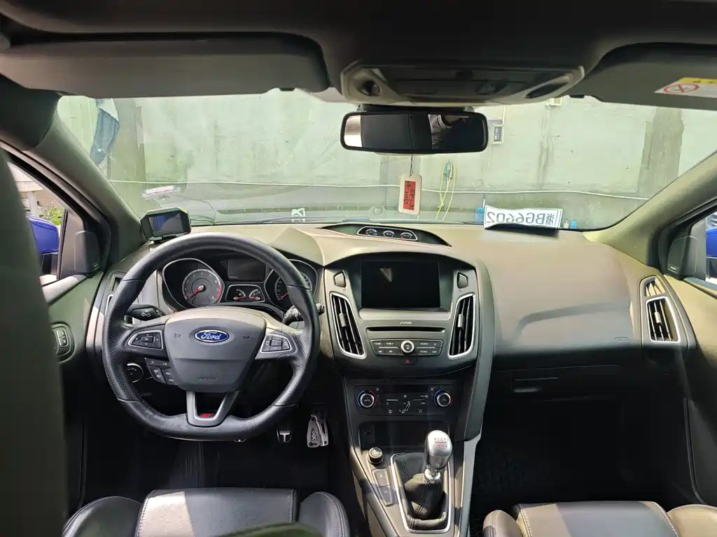 Focus imported 2015 2.0T ST standard version купить на сайте DeffCars