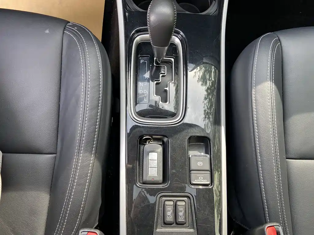 Outlander 2020 2.0L 2WD Enjoy Edition 7 seats купить на сайте DeffCars