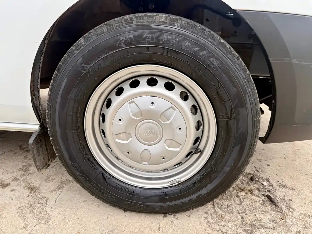 Transit 2023 2.0T diesel manual multi-functional commercial vehicle short-axle mid-roof 5/6 seats купить на сайте DeffCars