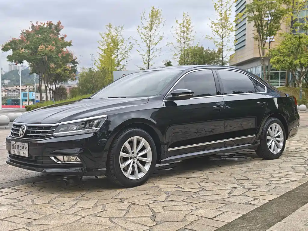 Passat 2017 330TSI DSG Premium Edition купить на сайте DeffCars