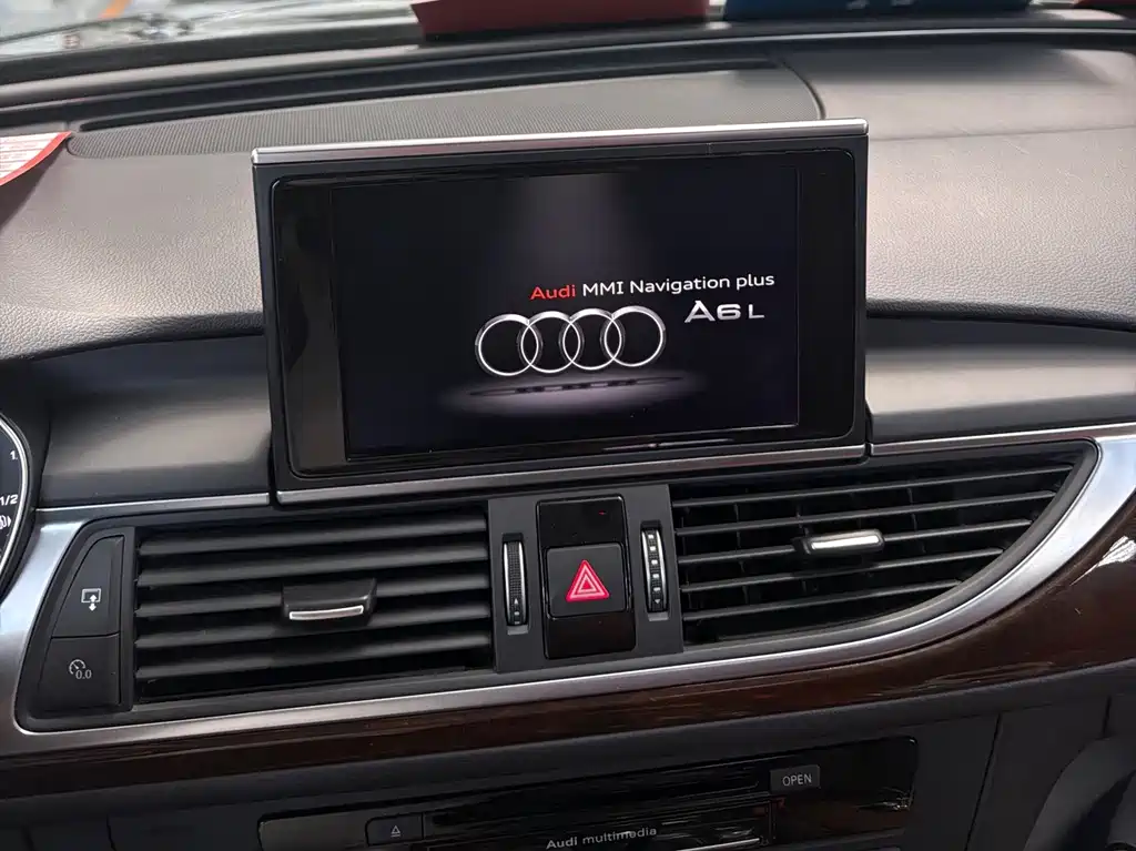 Audi A6L 2018 30th Anniversary Model TFSI Enterprising купить на сайте DeffCars