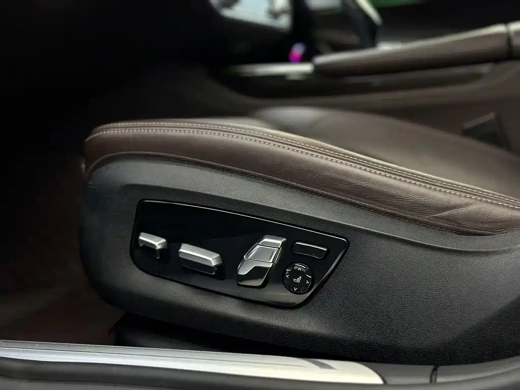 BMW 7 Series 2019 730Li Luxury Package купить на сайте DeffCars