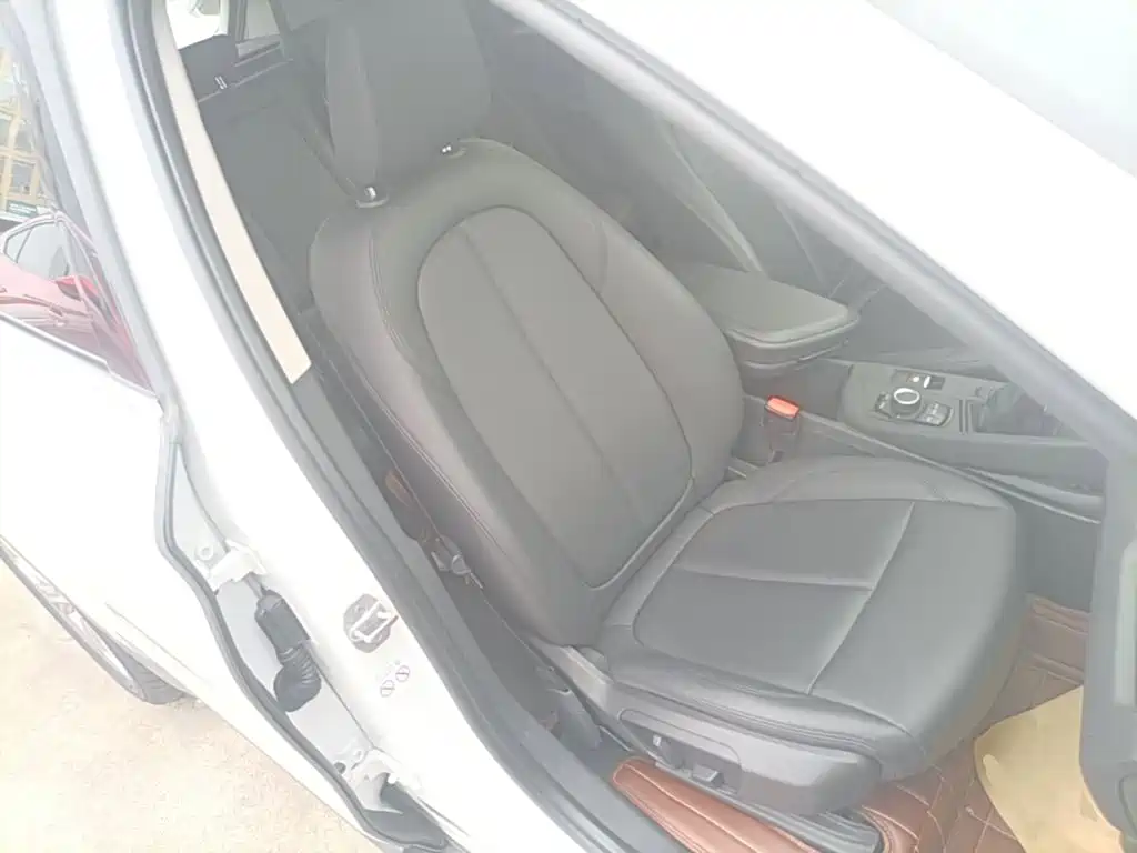 BMW X1 2019 sDrive20Li leading model купить на сайте DeffCars