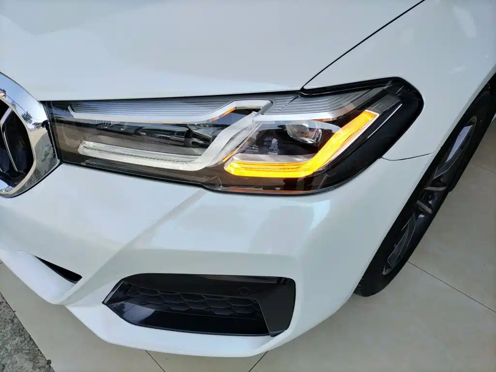 BMW 5 Series 2021 525Li M Sports Package купить на сайте DeffCars