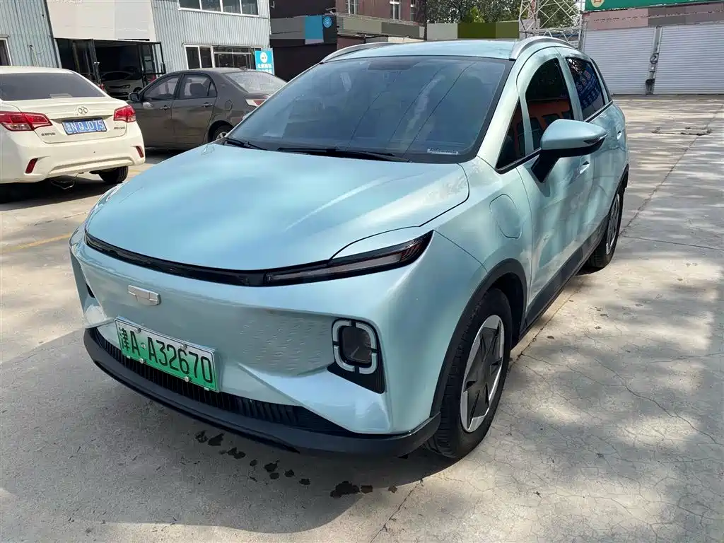 Geely Geometry E Firefly 2024 model 401km fluorescent купить на сайте DeffCars