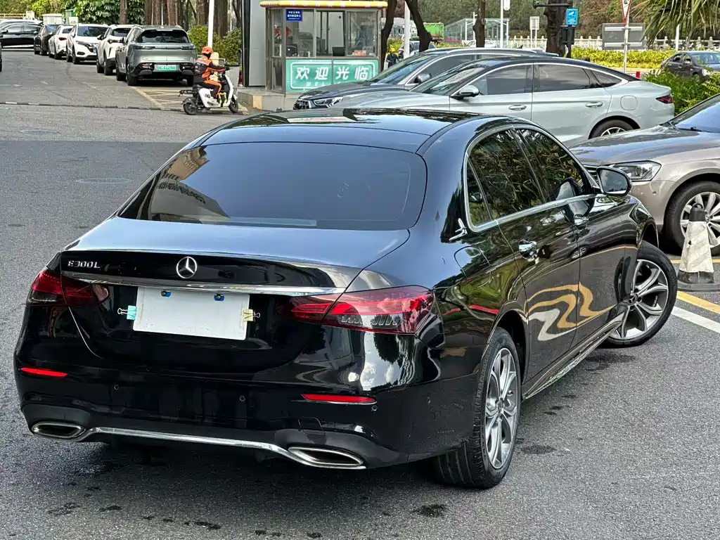Mercedes-Benz E-Class 2022 E 300 L Sports Luxury купить на сайте DeffCars