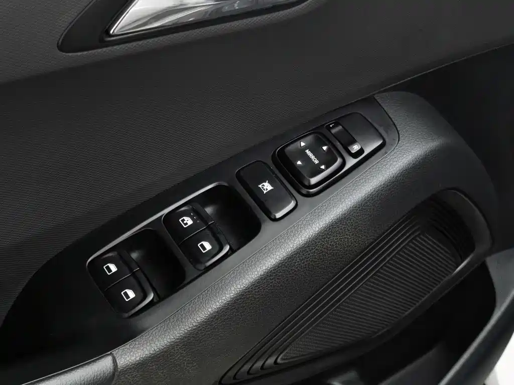 ix35 2021 2.0L Automatic 2WD gls Leading Edition купить на сайте DeffCars