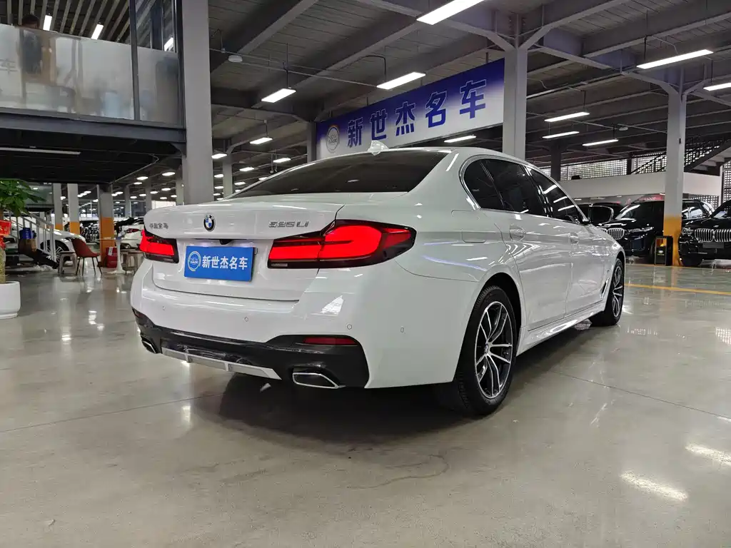 BMW 5 Series 2021 525Li M Sports Package купить на сайте DeffCars