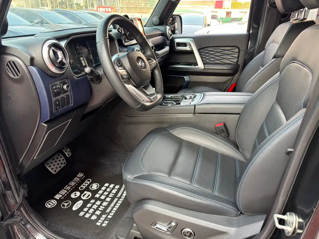 Beijing Off-Road BJ40 2018 PLUS 2.3T automatic four-wheel drive flagship version National V купить на сайте DeffCars