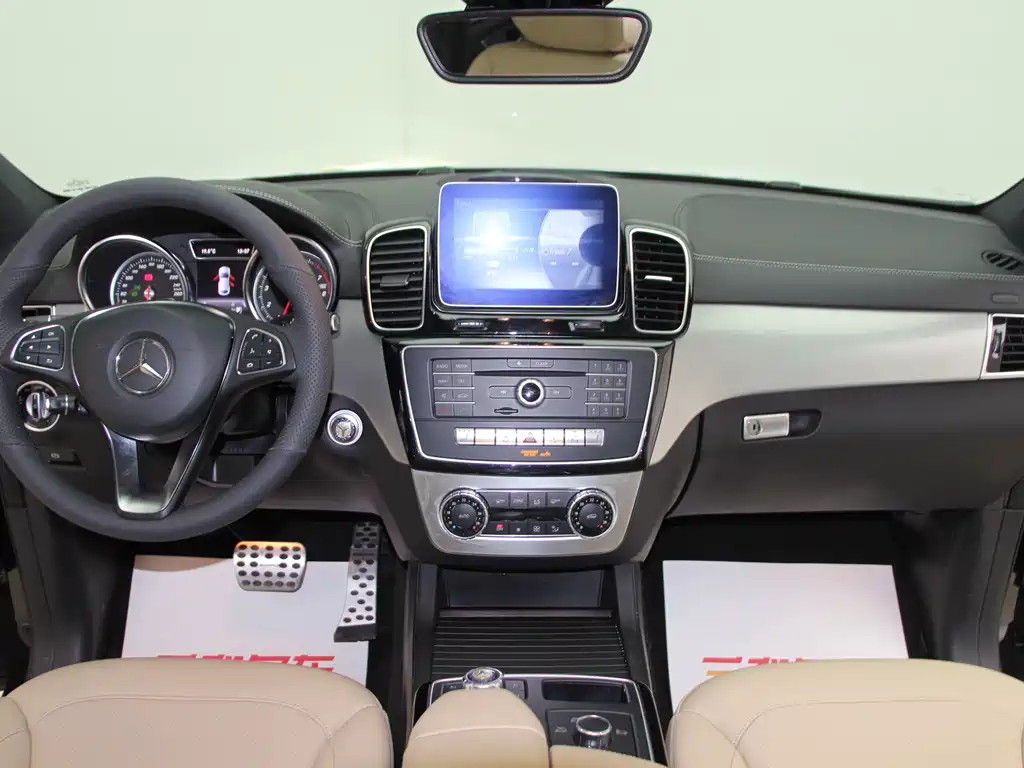Mercedes-Benz GLE Coupe 2018 GLE 320 4MATIC Coupe SUV купить на сайте DeffCars