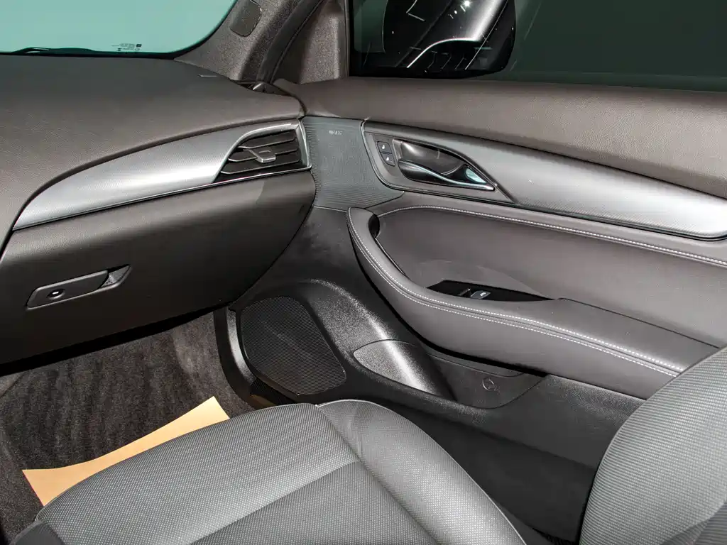 Cadillac CT5 2024 28T Luxury Pro купить на сайте DeffCars