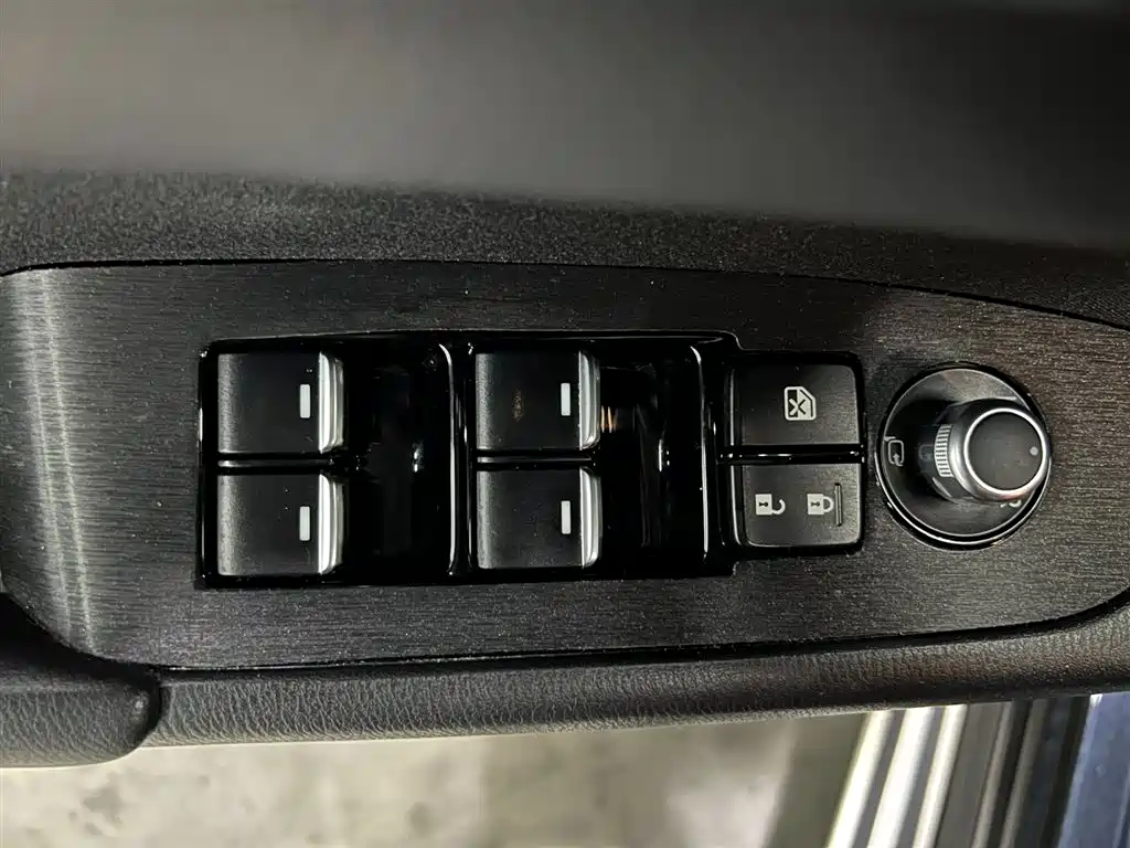 Mazda CX-5 2024 2.0L automatic two-wheel drive smart model купить на сайте DeffCars