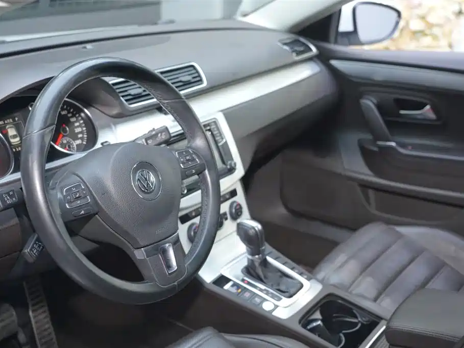 FAW-Volkswagen CC 2018 1.8TSI luxury model купить на сайте DeffCars