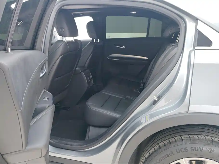 Cadillac XT4 2022 28T two-wheel drive luxury model купить на сайте DeffCars