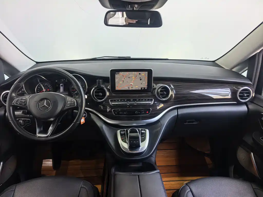 Mercedes-Benz V-Class 2020 V 260 Pilot Edition купить на сайте DeffCars