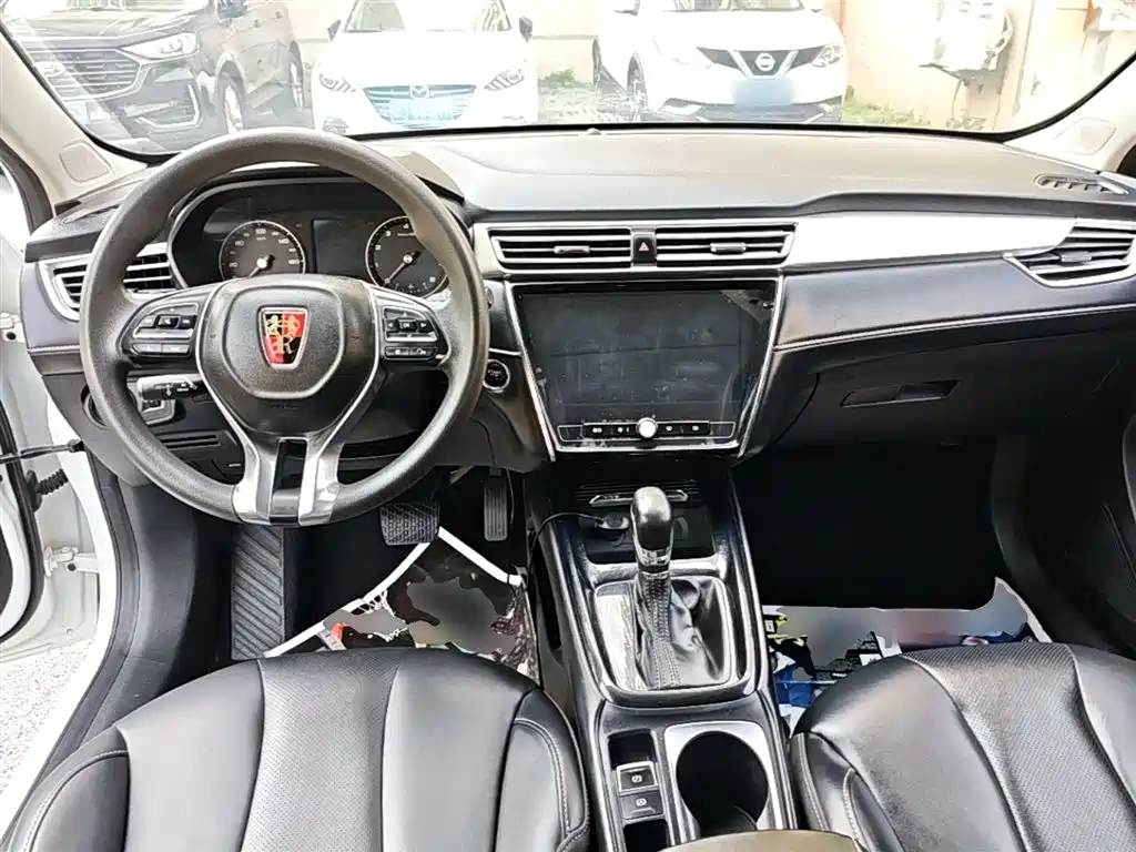 Roewe i5 2019 1.5L automatic 4G Internet Langham Edition купить на сайте DeffCars