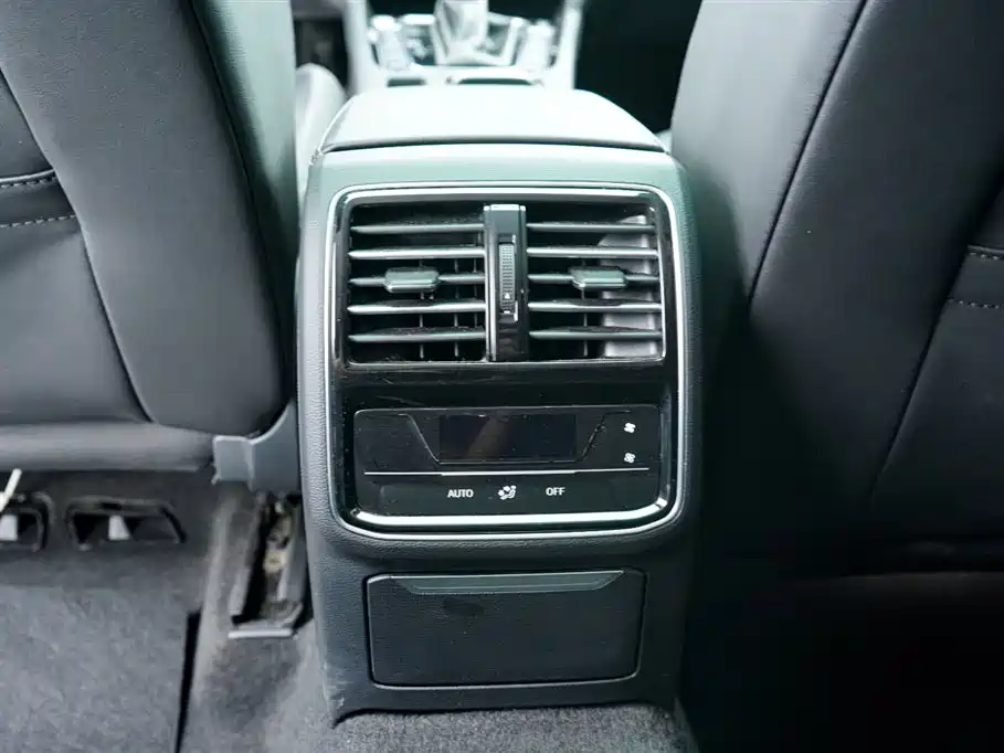 FAW-Volkswagen CC 2021 380TSI eye-catching version купить на сайте DeffCars