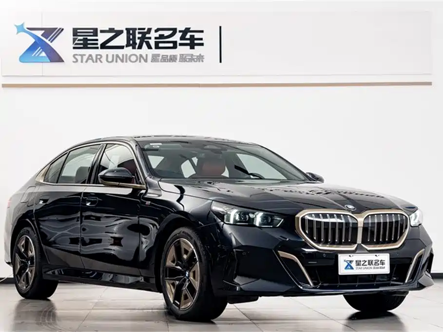 BMW 5 Series 2025 525Li M Sports Package купить на сайте DeffCars