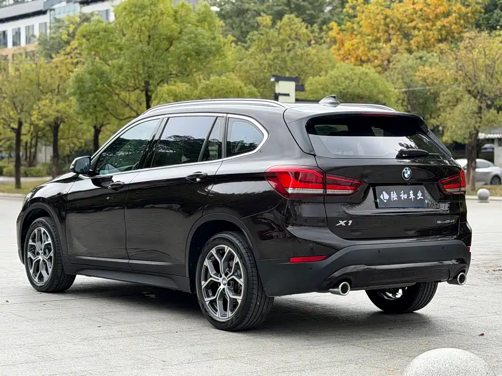BMW X1 2022 sDrive25Li Leading Model купить на сайте DeffCars