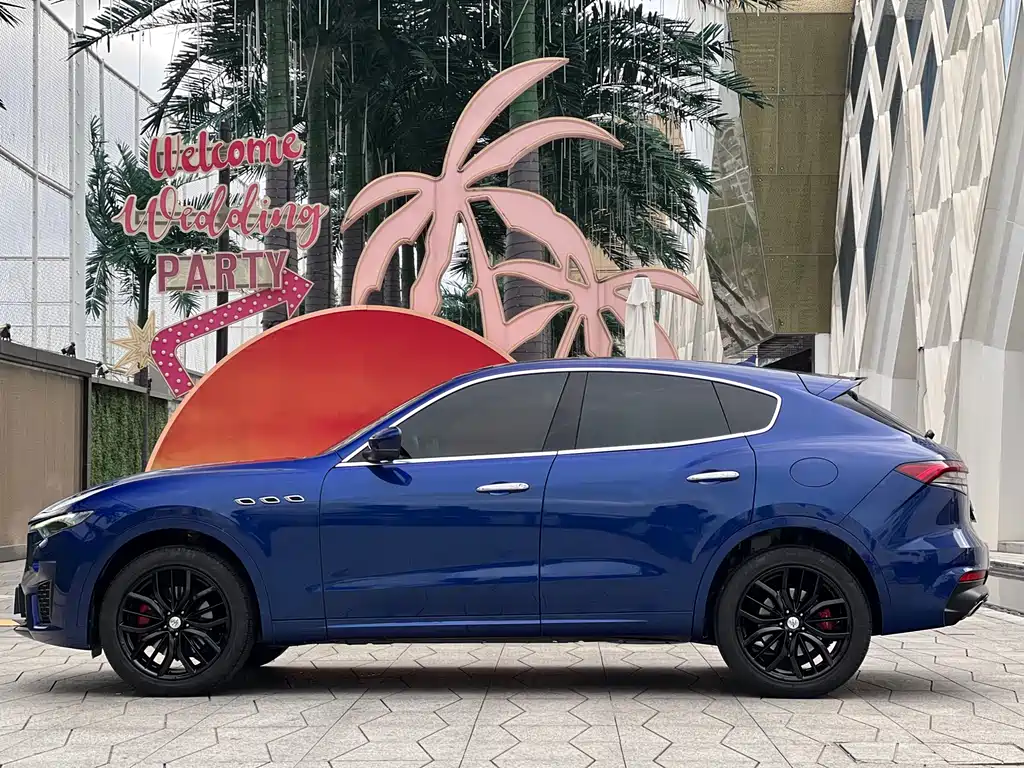 Levante 2022 3.0T Modena купить на сайте DeffCars