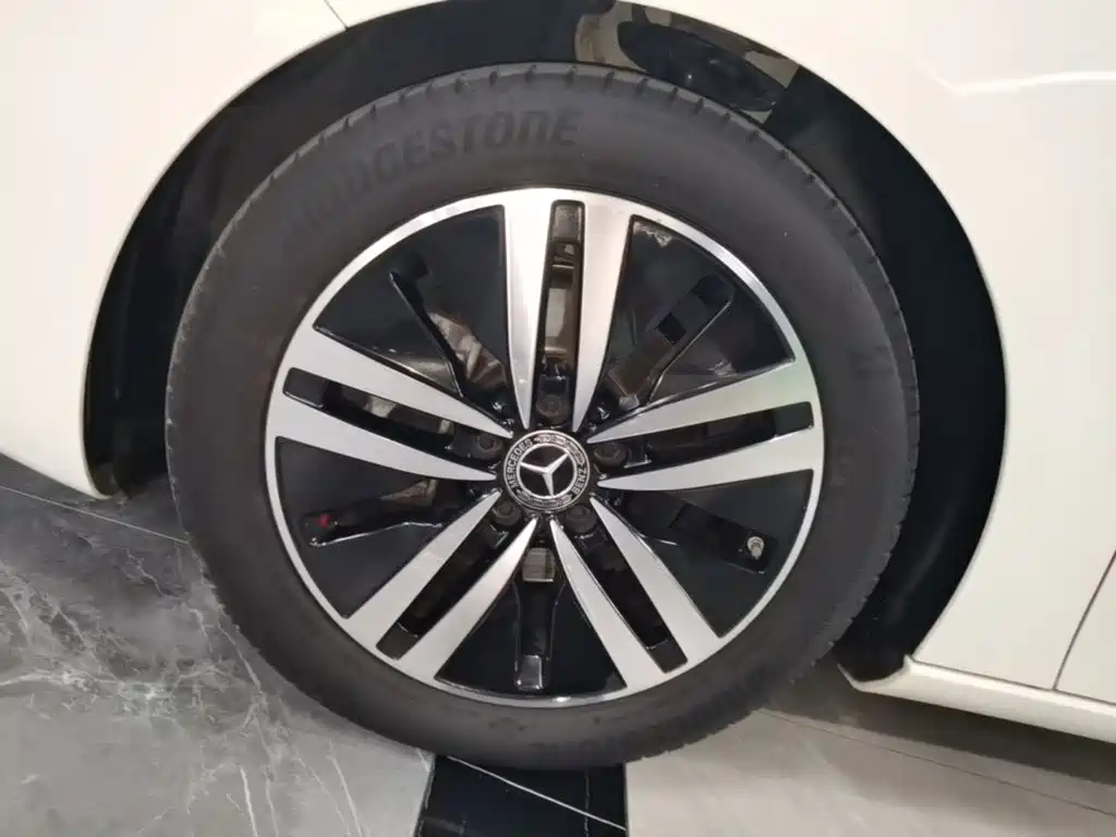 Mercedes-Benz A-Class 2020 facelift A 180 L купить на сайте DeffCars