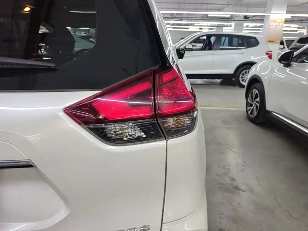 X-Trail 2022 facelift 2.0L 2WD Intelligent Link Premium Edition купить на сайте DeffCars