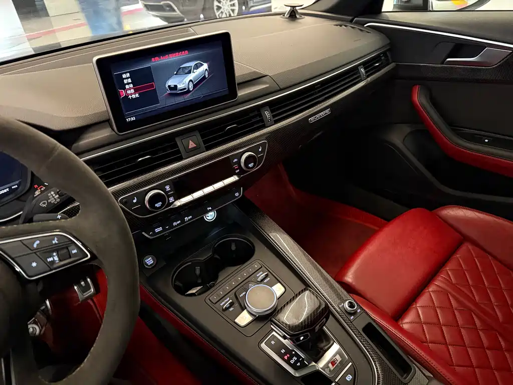 Audi S4 2018 S4 3.0TFSI купить на сайте DeffCars