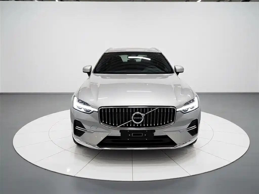 Volvo XC60 2024 B5 four-wheel drive Zhiyi Luxury Edition купить на сайте DeffCars