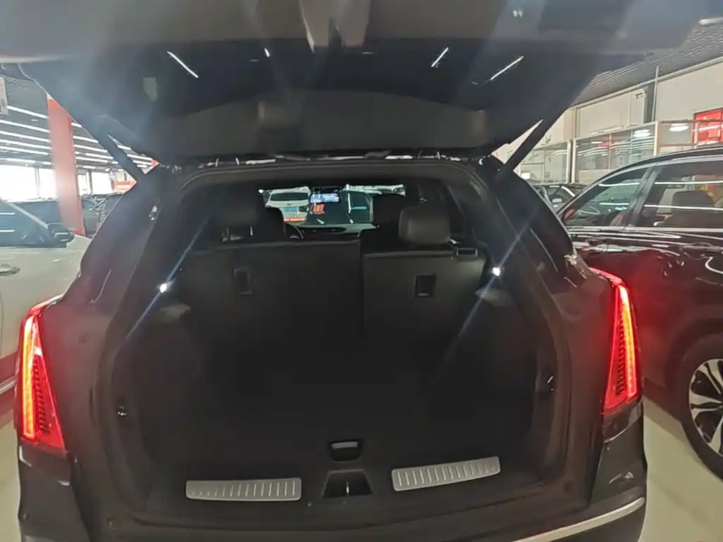 Cadillac XT5 2021 28T luxury model купить на сайте DeffCars