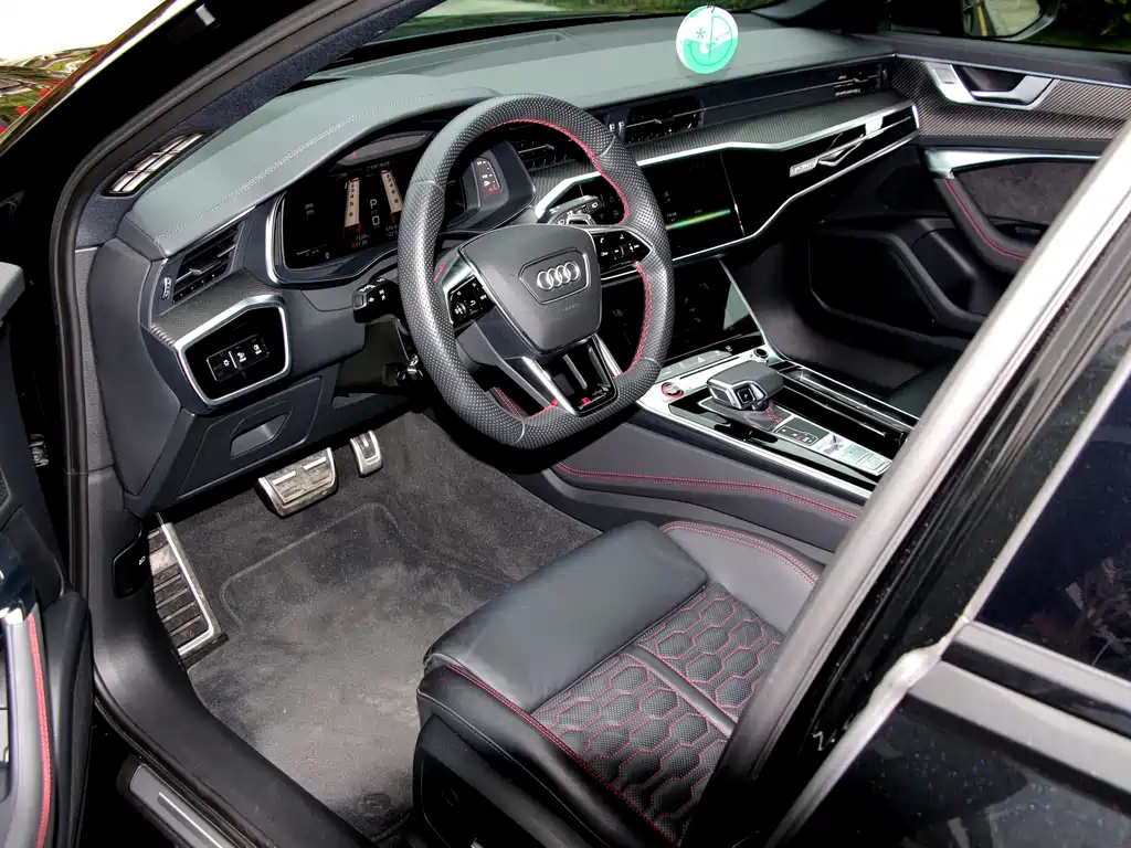 Audi RS 6 2024 RS 6 4.0T Avant performance купить на сайте DeffCars